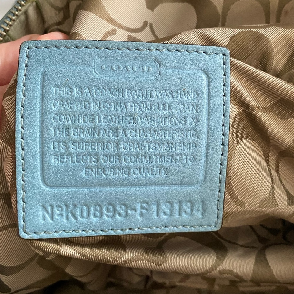 COACH | Authentic Handbag - Picture 8 of 10